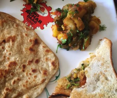 नाश्ते मे बैगन आलू और चटपटी मटर बनाइये हमारे स्टाइल से