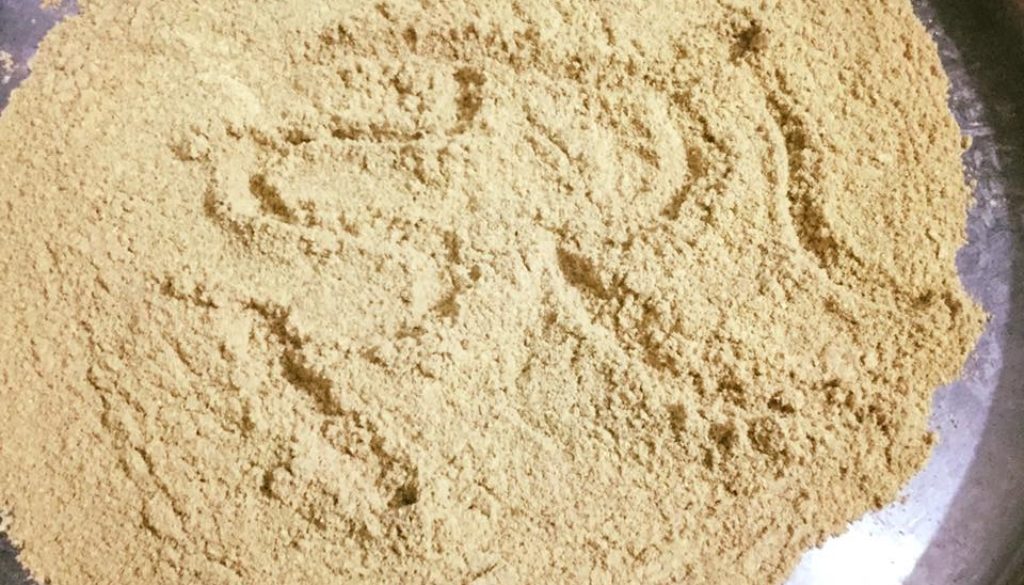 अदरक को सोंठ के रूप मे  सुरक्षित करना