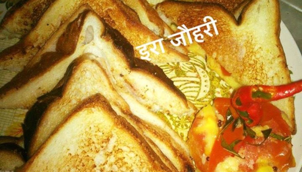 दही व सूजी के सैंडविच