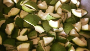 कच्चे आम का तेलगू अचार