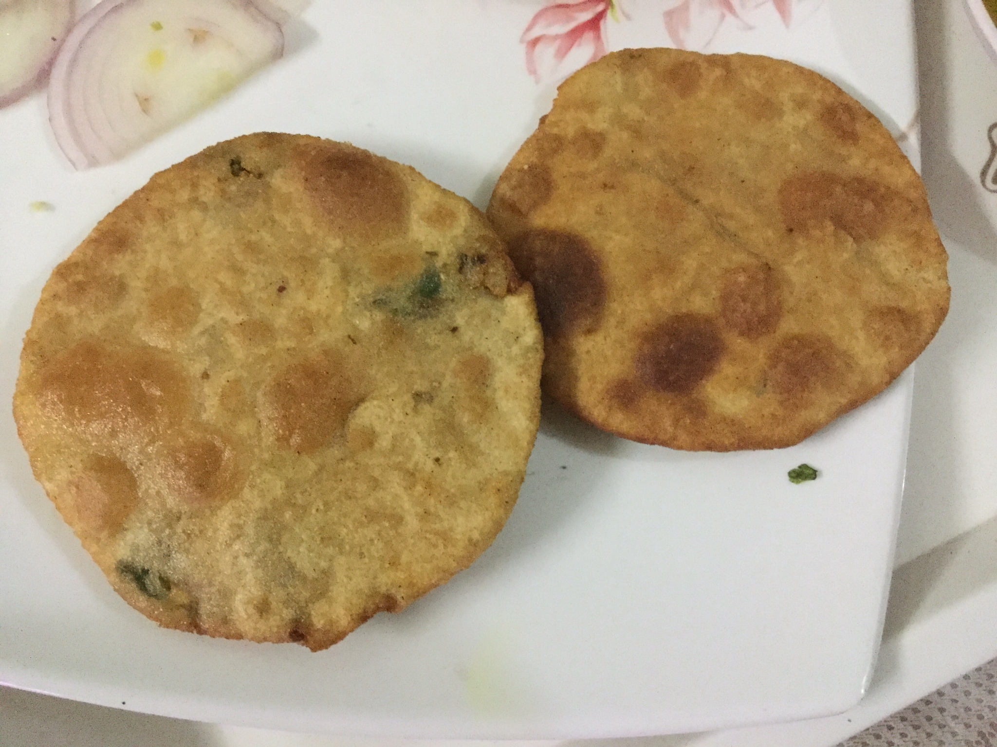 आलू की कचौड़ी