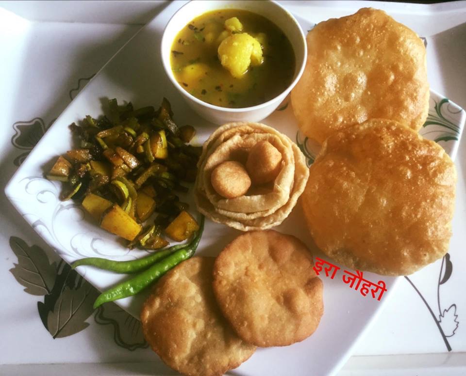 पूड़ी ,सब्जी ,पुआ और गुलगुले !!! त्योहार का पारम्परिक भोजन