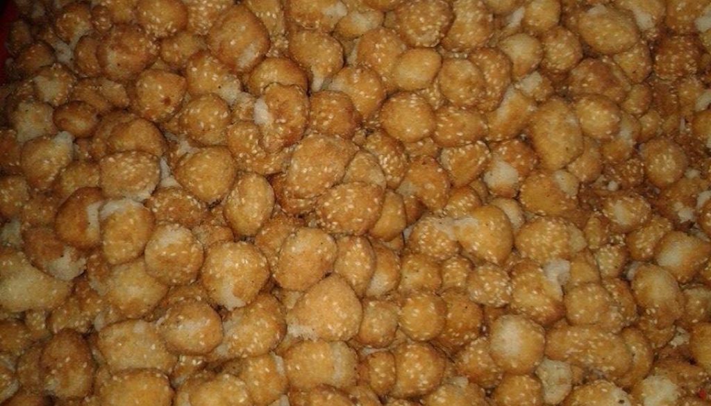 अनरसे !!!! सावन की चावल के आटे से बनी पारम्परिक मिठाई