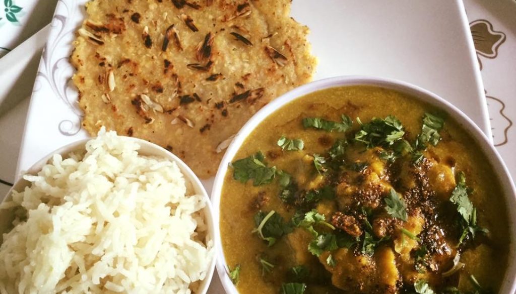 मूँग की दाल की झोरी , चावल व मीठा चीला !!!!