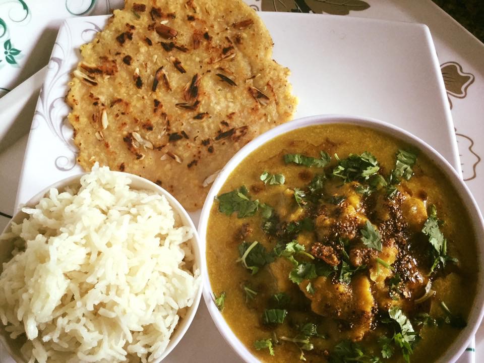 मूँग की दाल की झोरी , चावल व मीठा चीला !!!!