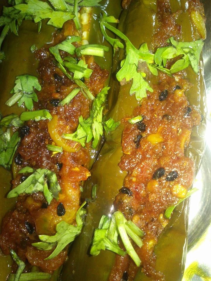 पतले लम्बे भरवाँ बैगन मजेदार !!!!!