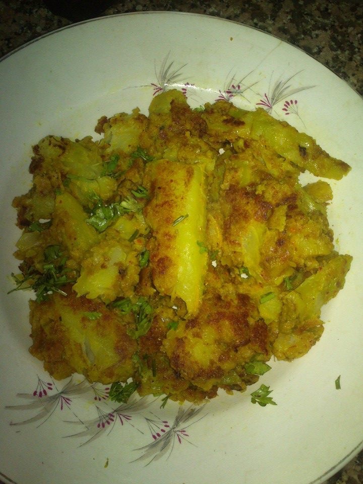 बेसनी तवा डण्ठल व बेसनी तवा लौकी !!!