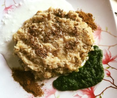 छिल्के वाली मूँग की दाल की खिचड़ी !!!!!