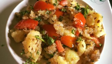 जीरे मिर्च से छुका साबूदाना आलू टमाटर !!!!