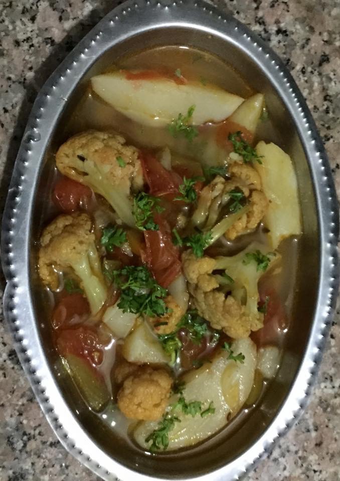 बिना मसाले का आलू गोभी टमाटर !!!