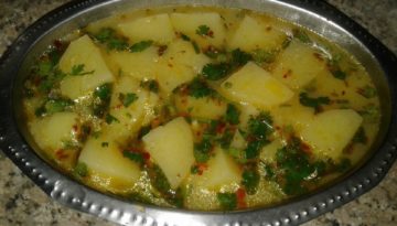 दही या मट्ठे के आलू !!!