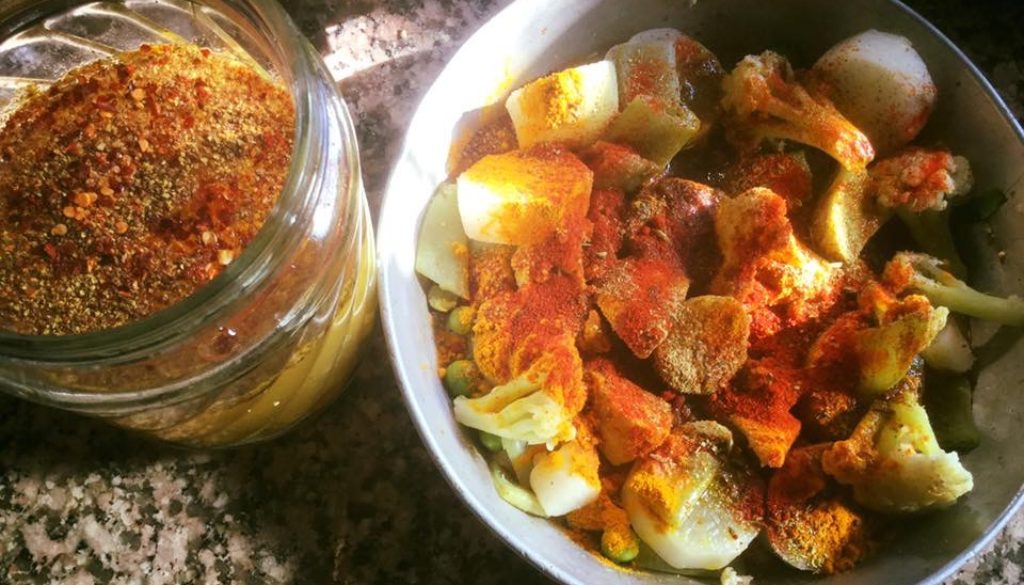 मिली जुली सब्ज़ियों की कॉंजी व अचार