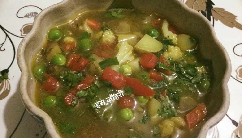 सब्जियो का सूप या लहसुन मिर्च से छुकी रसीली सब्जी