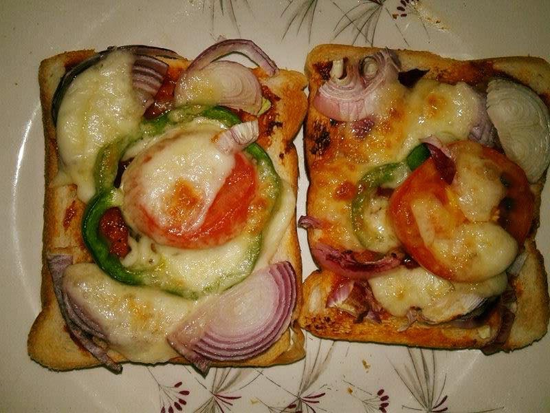 ब्रेड पिज्जा