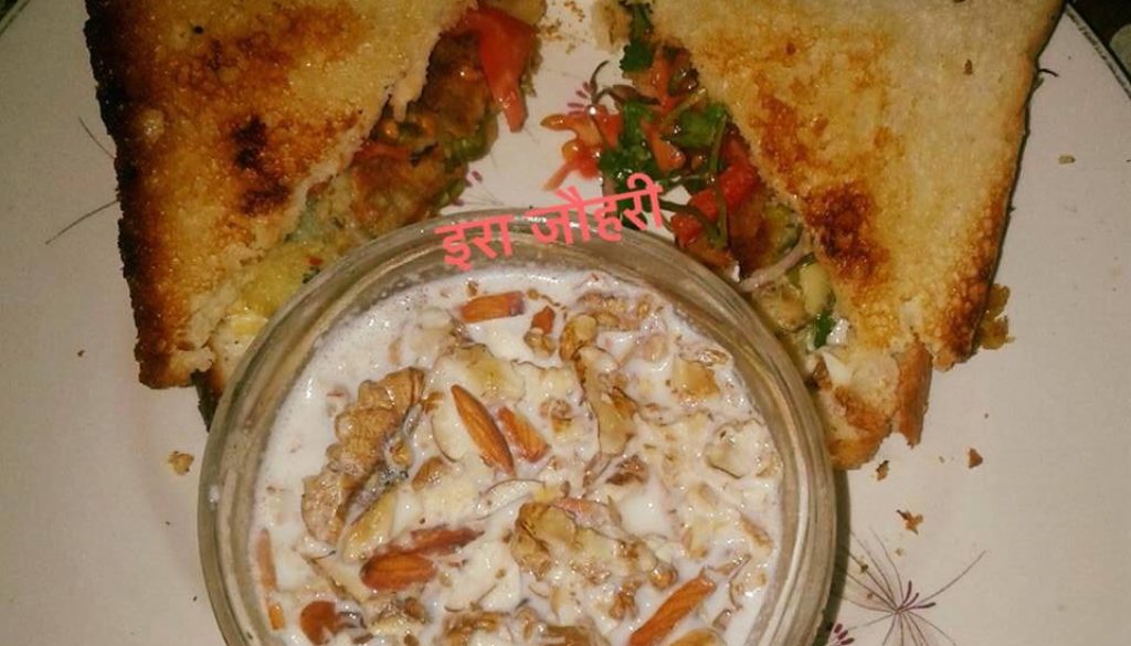 हरी सब्ज़ियाँ और आलू की टिक्की वाला चीज़ सैन्डविच तथा ओट्स की मेवायुक्त खीर !!!!
