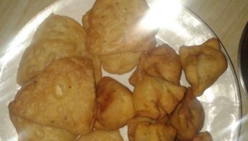 सुहाल व समोसे !!!