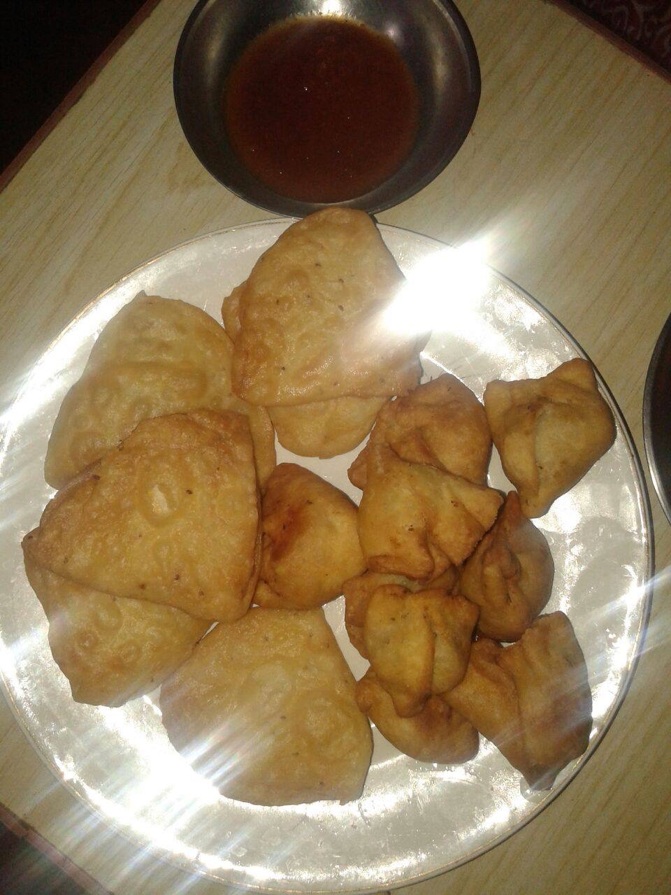 सुहाल व समोसे !!!