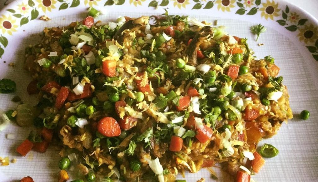 मिली जुली सब्ज़ियों वाला बैगन का भर्ता !!